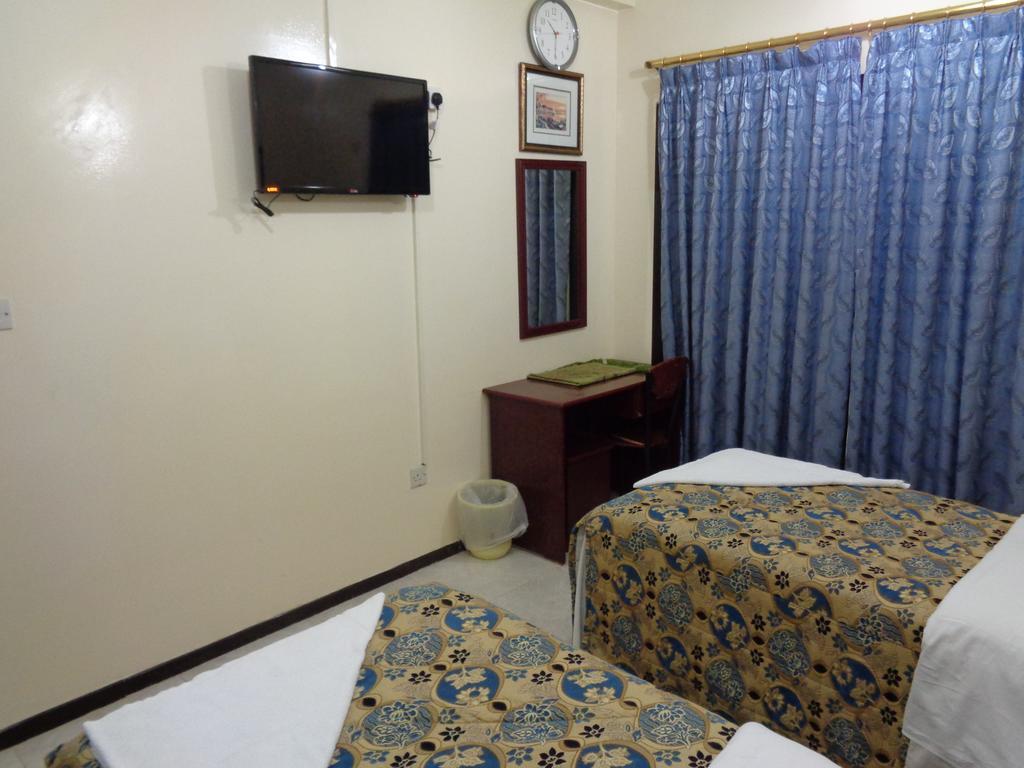Deira Palace Hotel Dubai Room photo
